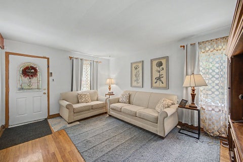 Tiny photo for 11301 S Avenue H, Chicago, IL 60617 (MLS # 12689111)