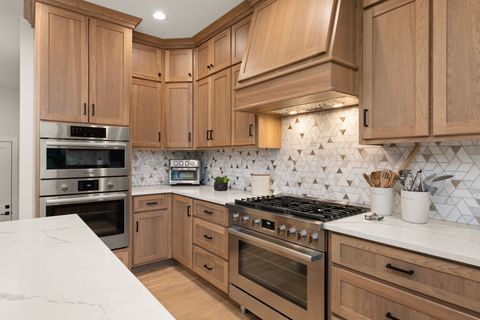 Tiny photo for 835 S Ashland Avenue, La Grange, IL 60525 (MLS # 12547269)