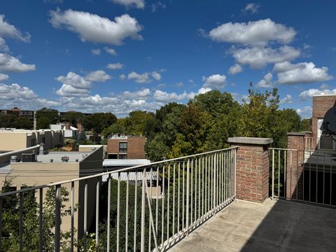 Tiny photo for 1200 S Prospect Avenue #303, Elmhurst, IL 60126 (MLS # 12484478)