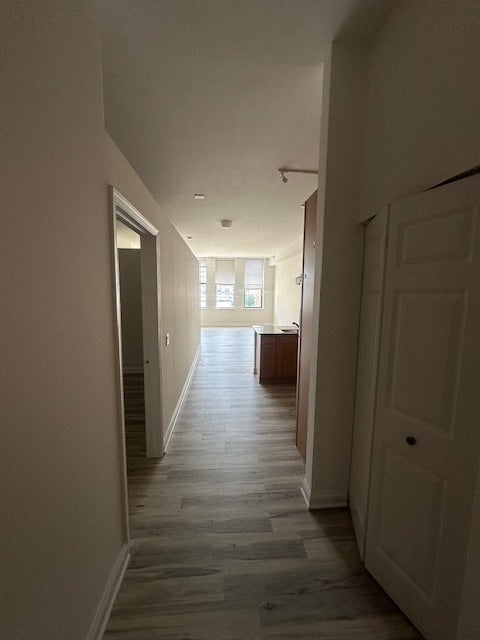 8 W MONROE Street 1702