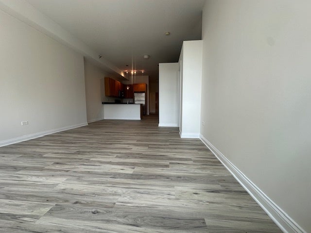 8 W MONROE Street 1702