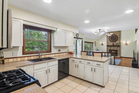 Tiny photo for 816 Bonnie Brae Lane, Bolingbrook, IL 60440 (MLS # 12707028)