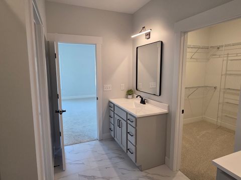 Tiny photo for 19 Brookstone Circle, Bloomington, IL 61704 (MLS # 12597149)