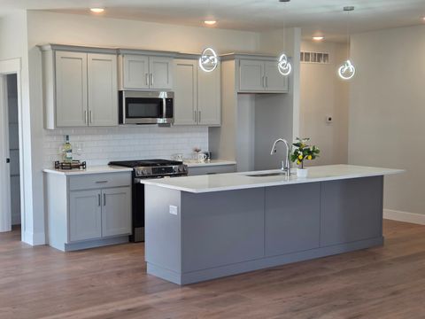 Tiny photo for 19 Brookstone Circle, Bloomington, IL 61704 (MLS # 12597149)