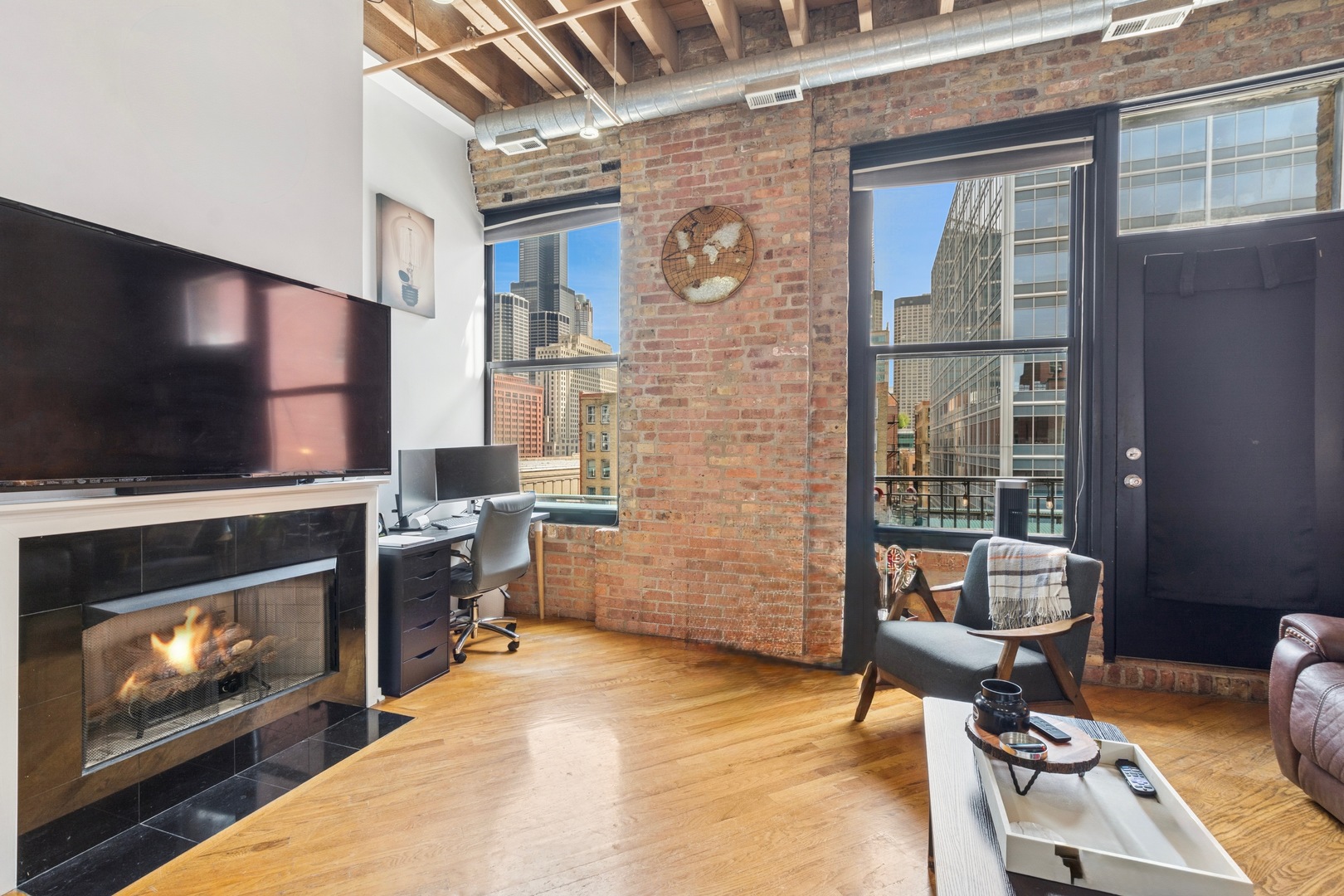 226 N Clinton Street 514A