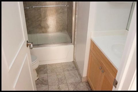 Tiny photo for 6102 N Sheridan Road #503, Chicago, IL 60660 (MLS # 12441913)
