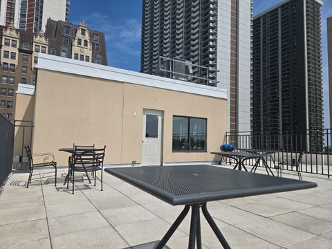 Tiny photo for 6102 N Sheridan Road #503, Chicago, IL 60660 (MLS # 12441913)