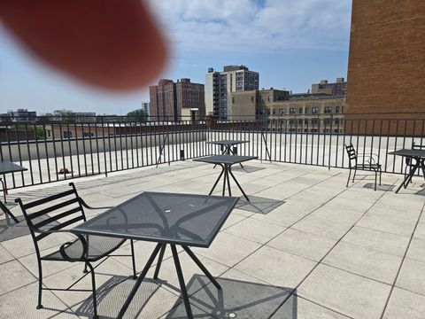 Tiny photo for 6102 N Sheridan Road #503, Chicago, IL 60660 (MLS # 12441913)