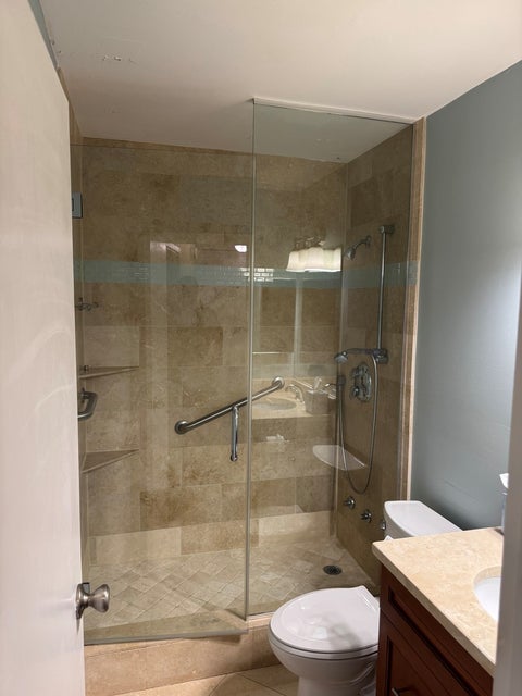 Tiny photo for 6933 N kedzie Avenue #615, Chicago, IL 60645 (MLS # 12657098)