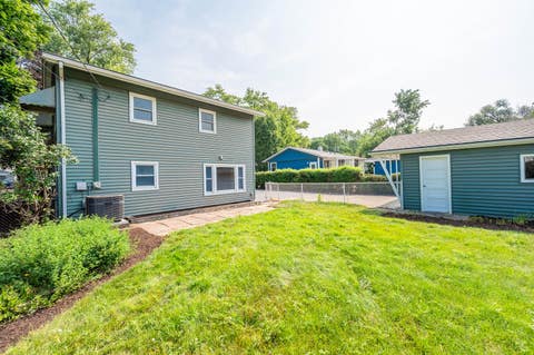 Tiny photo for 2203 Kirchoff Road, Rolling Meadows, IL 60008 (MLS # 12712866)