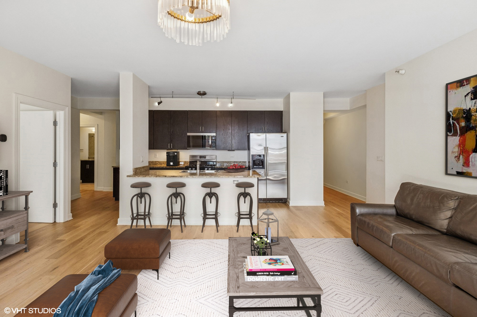 451 W Huron Street 910