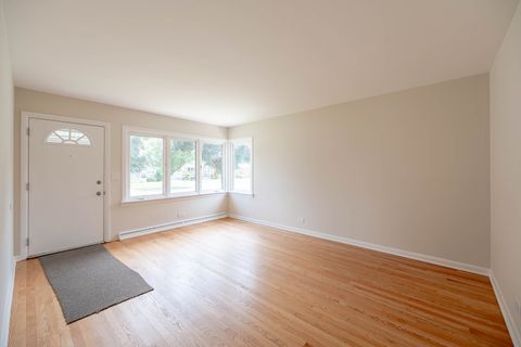 Tiny photo for 4612 N Oriole Avenue, Norridge, IL 60706 (MLS # 12661272)