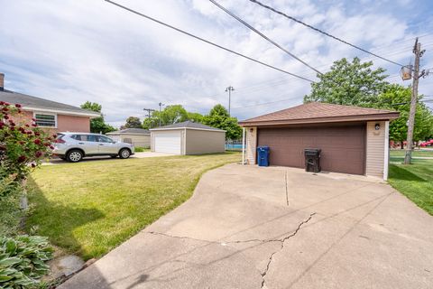 Tiny photo for 4612 N Oriole Avenue, Norridge, IL 60706 (MLS # 12661272)