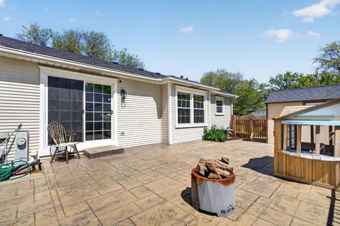Tiny photo for 1105 Barcroft Court, Naperville, IL 60540 (MLS # 12594008)