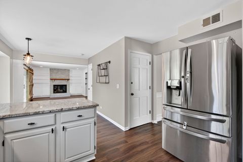 Tiny photo for 1105 Barcroft Court, Naperville, IL 60540 (MLS # 12594008)