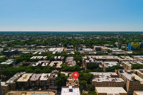 Tiny photo for 1025 W Balmoral Avenue #2B, Chicago, IL 60640 (MLS # 12704939)