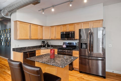 Tiny photo for 1025 W Balmoral Avenue #2B, Chicago, IL 60640 (MLS # 12704939)