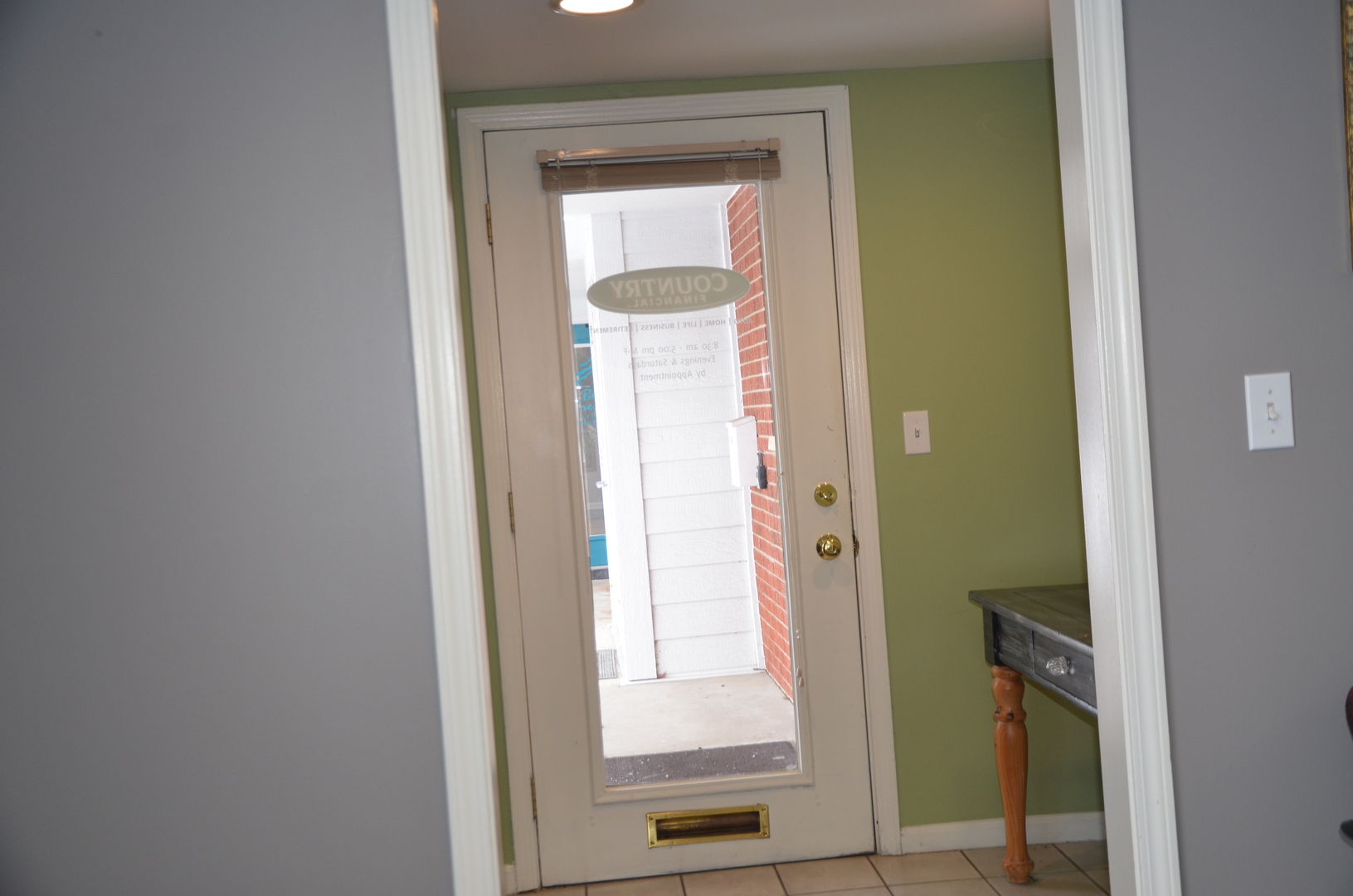 718 Bridge Street N 718A