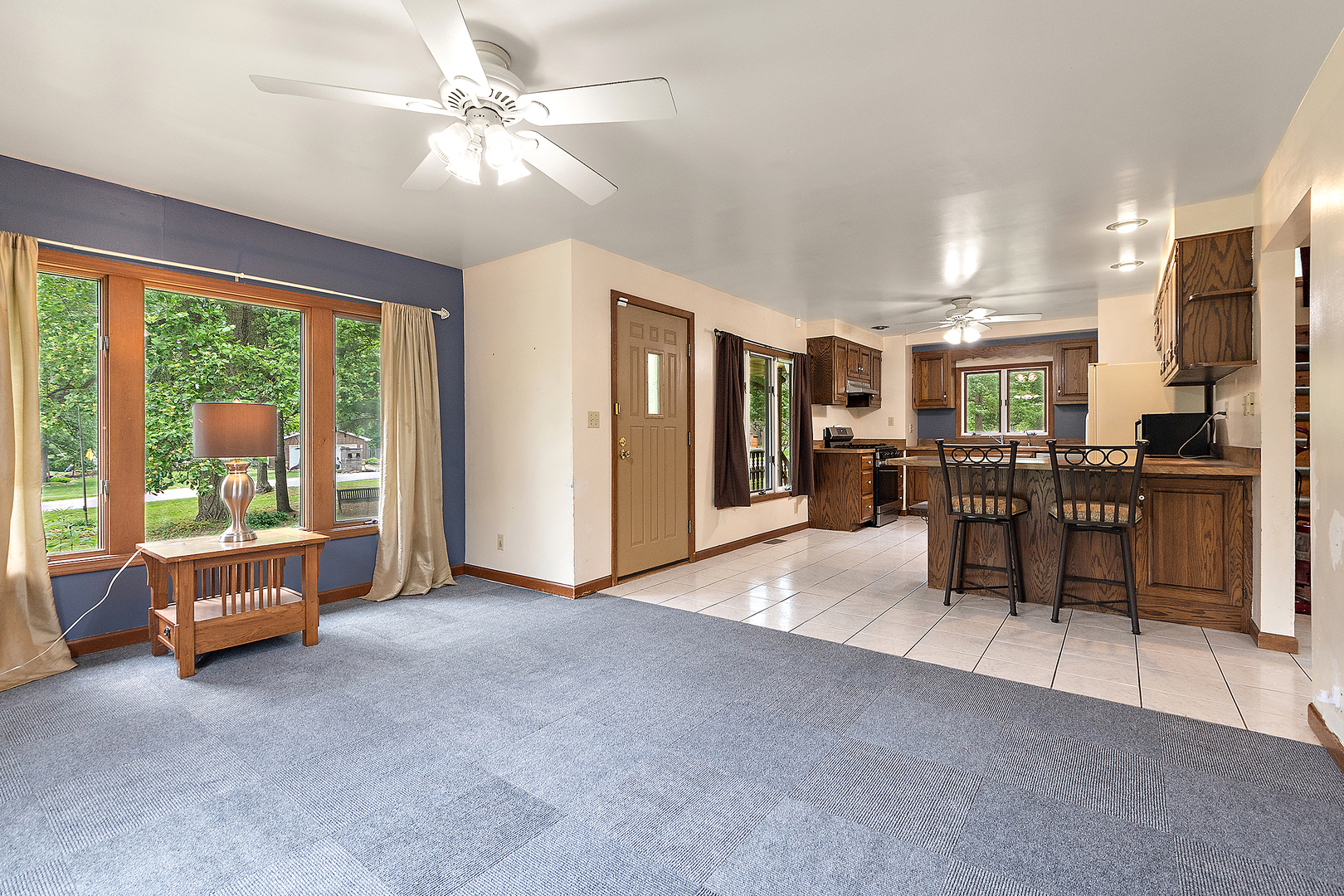 20143 N Woodland Circle