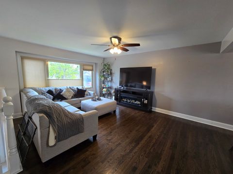 Tiny photo for 7447 160th Place, Tinley Park, IL 60477 (MLS # 12639205)