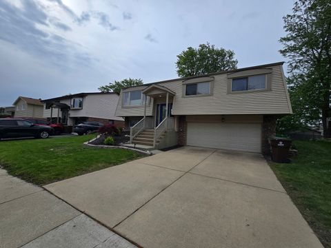 Tiny photo for 7447 160th Place, Tinley Park, IL 60477 (MLS # 12639205)