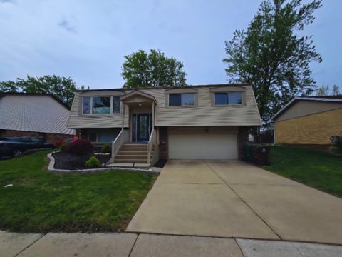 Photo of 7447 160th Place, Tinley Park, IL 60477 (MLS # 12639205)