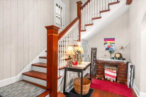 Tiny photo for 343 Evans Avenue, Aurora, IL 60505 (MLS # 12572782)