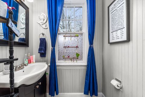 Tiny photo for 343 Evans Avenue, Aurora, IL 60505 (MLS # 12572782)