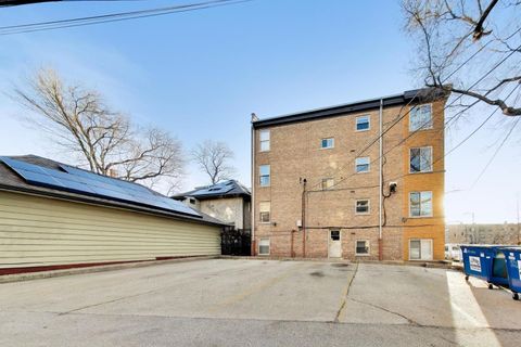 Tiny photo for 7404 N Sheridan Road #G, Chicago, IL 60626 (MLS # 12586730)