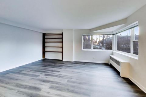 Tiny photo for 7404 N Sheridan Road #G, Chicago, IL 60626 (MLS # 12586730)