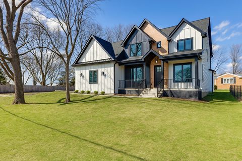 223 W Bauer Road Naperville IL 60563