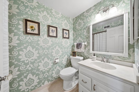 Tiny photo for 415 N Worth Avenue, Elgin, IL 60123 (MLS # 12670978)