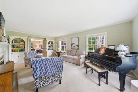 Tiny photo for 415 N Worth Avenue, Elgin, IL 60123 (MLS # 12670978)