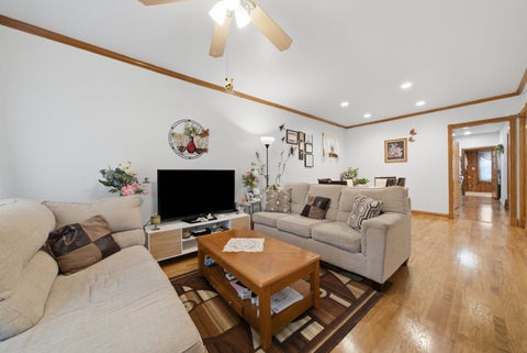 Tiny photo for 4746 N Karlov Avenue, Chicago, IL 60630 (MLS # 12747702)