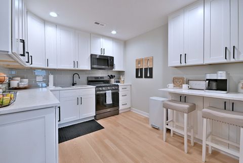 Tiny photo for 3035 Paris Avenue #305, River Grove, IL 60171 (MLS # 12497803)