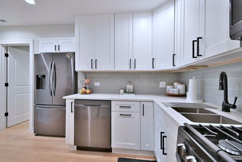 Tiny photo for 3035 Paris Avenue #305, River Grove, IL 60171 (MLS # 12497803)