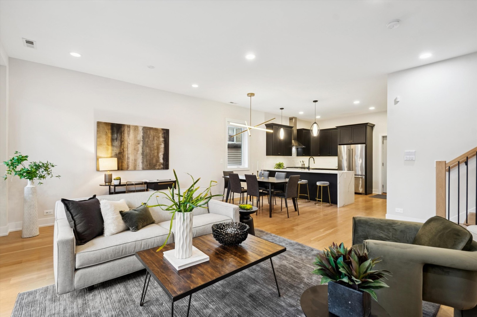 4859 N Ashland Avenue 2E