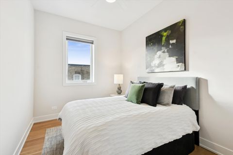 Tiny photo for 4859 N Ashland Avenue #2E, Chicago, IL 60640 (MLS # 12502074)