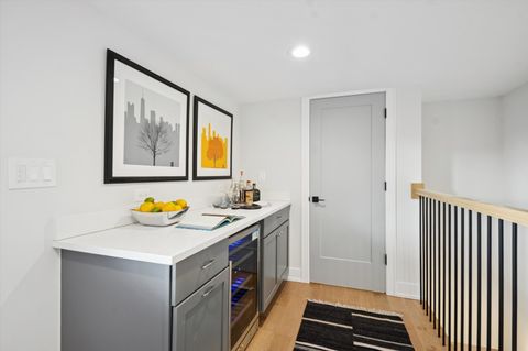 Tiny photo for 4859 N Ashland Avenue #2E, Chicago, IL 60640 (MLS # 12502074)