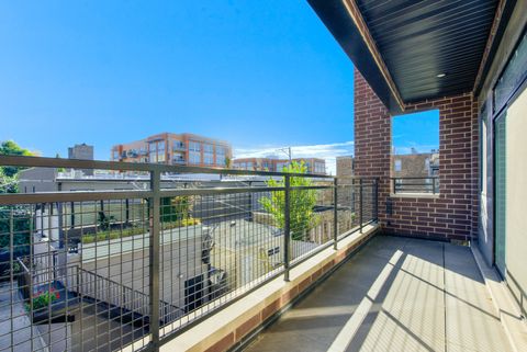 Tiny photo for 4859 N Ashland Avenue #2E, Chicago, IL 60640 (MLS # 12502074)