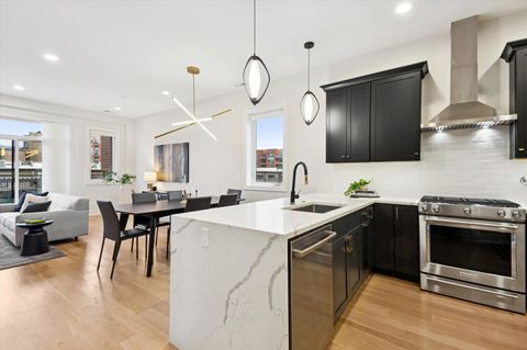 Tiny photo for 4859 N Ashland Avenue #2E, Chicago, IL 60640 (MLS # 12502074)