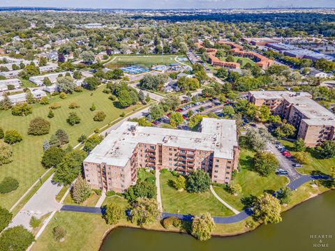 Tiny photo for 700 Wellington Avenue #406, Elk Grove Village, IL 60007 (MLS # 12475373)