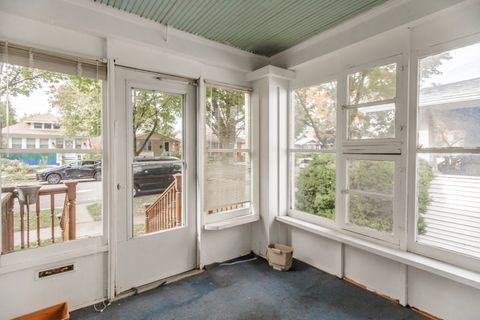 Tiny photo for 904 HAYES Avenue, Oak Park, IL 60302 (MLS # 12499447)