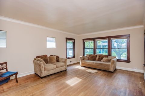 Tiny photo for 904 HAYES Avenue, Oak Park, IL 60302 (MLS # 12499447)