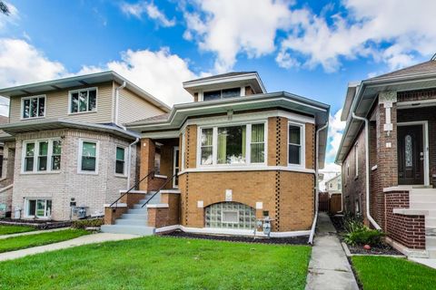 Tiny photo for 2932 N 77th Court, Elmwood Park, IL 60707 (MLS # 12507301)