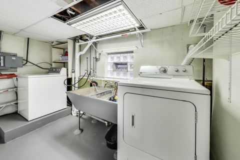 Tiny photo for 2932 N 77th Court, Elmwood Park, IL 60707 (MLS # 12507301)