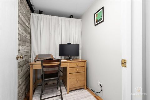 Tiny photo for 2830 Lexington Lane, Highland Park, IL 60035 (MLS # 12536047)