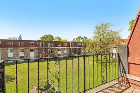 Tiny photo for 615 Hill Drive #303, Hoffman Estates, IL 60169 (MLS # 12354041)