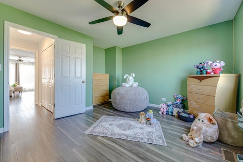 Tiny photo for 668 E Fountainview Drive, Mundelein, IL 60060 (MLS # 12744587)