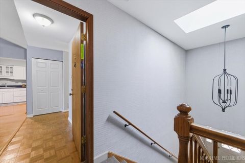 Tiny photo for 870 S Kilkenny Drive #D, Wheaton, IL 60189 (MLS # 12596470)